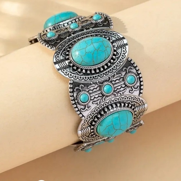 Ethnic Style Elastic Turquoise Bracelet - Picture 2 of 4
